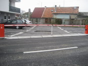Automatska cestovna podizna rampa